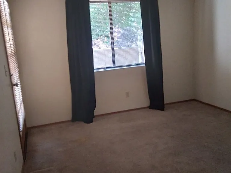 937 W Madera Ln — Photo 22