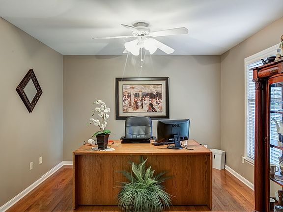 4th image of 4533 Loftwood Dr