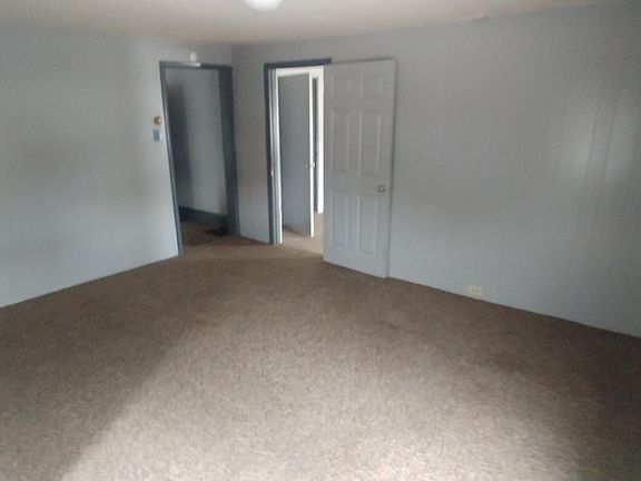 4th image of 29 W Penn Ave #2