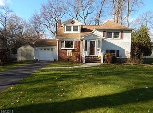 2347 Redwood Rd, Scotch Plains, NJ 07076