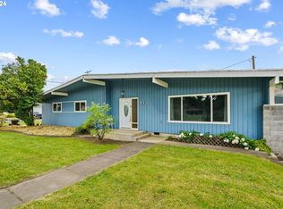 212 N 19th St, Philomath, OR 97370