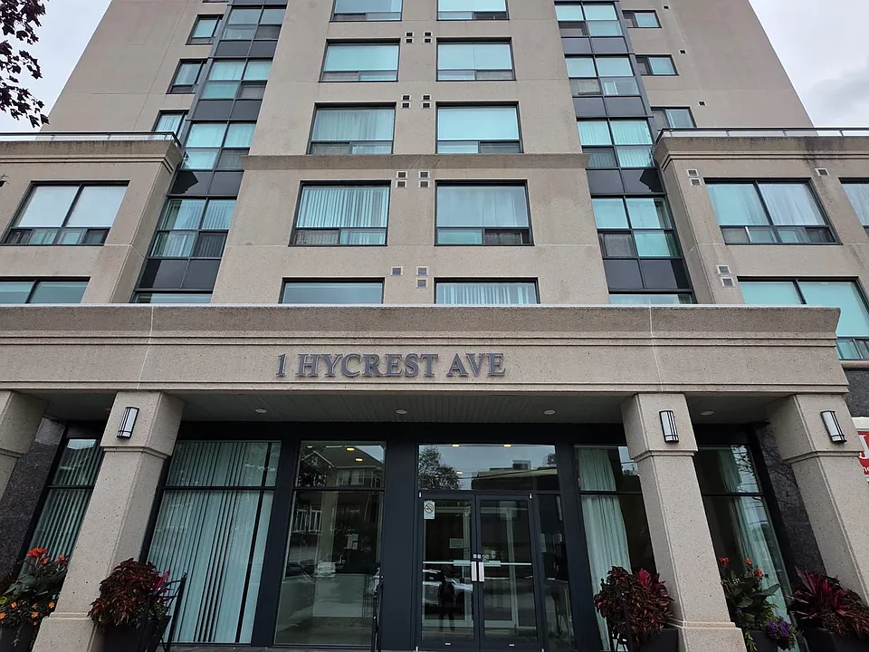 1 Hycrest Ave #101