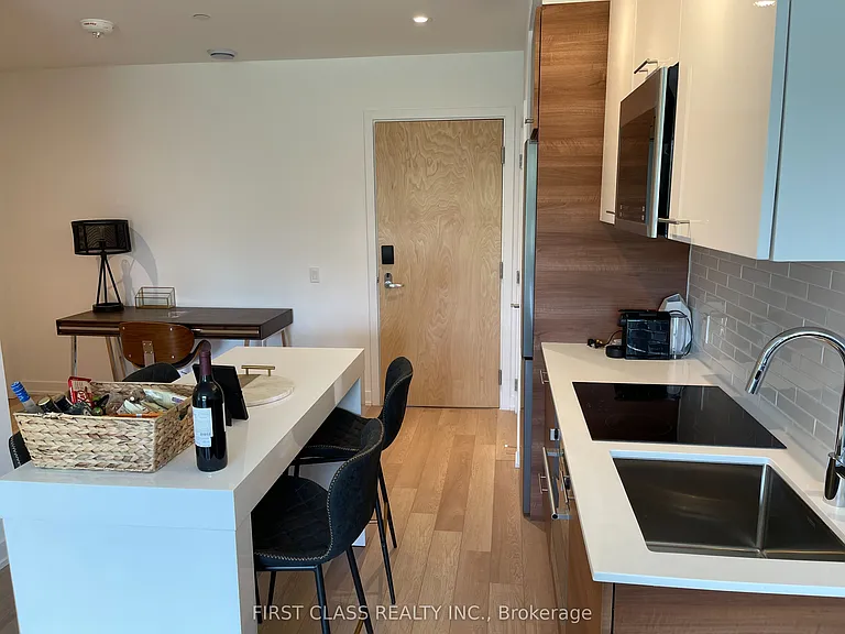 120 Carrick Trl #306 — Photo 8