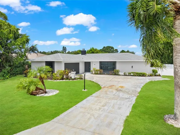 1116 76th St NW, Bradenton, FL 34209