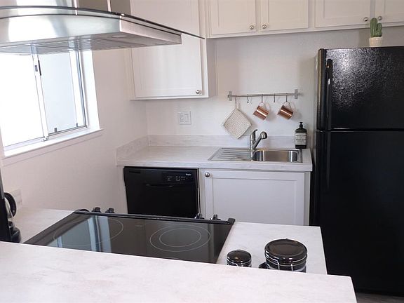 3rd image of 9101 Newhall Dr APT 80