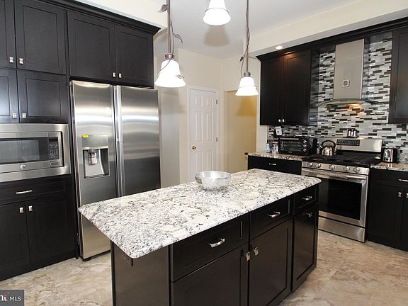 4th image of 26 Eaton Pl