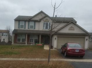 211 Honeysuckle St, Bolingbrook, IL