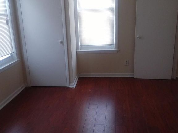 2nd image of 3838 S Sacramento Ave APT 2R