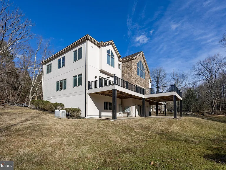 115 Bullock Rd — Photo 47