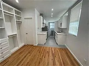 Studio, 1.0 bath, 258 sqft, $800 — Photo 3