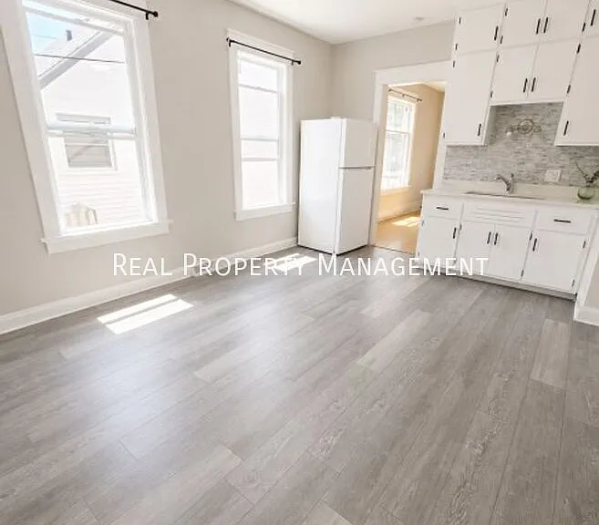 2366-2368 S 84th St #2368 — Photo 16