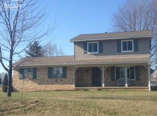 5374 Old Franklin Rd, Grand Blanc, MI 48439