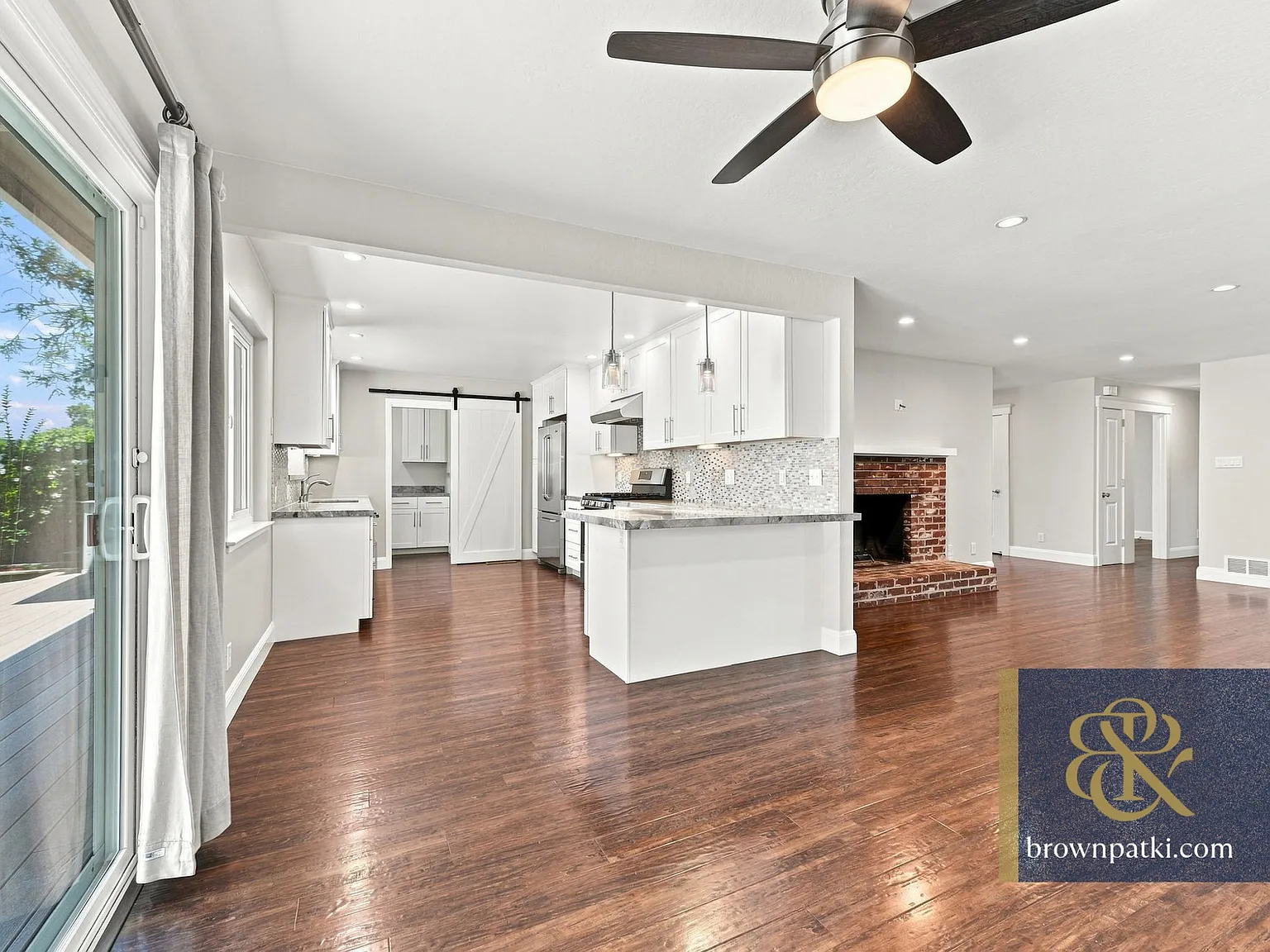 Rare Gem in Redwood City 4bd + In-Law / Nanny Unit | Brown & Patki Inc. — Photo 4