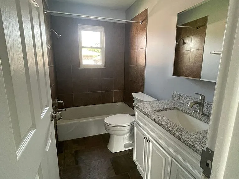 Bexvie Village Townhomes — Photo 7