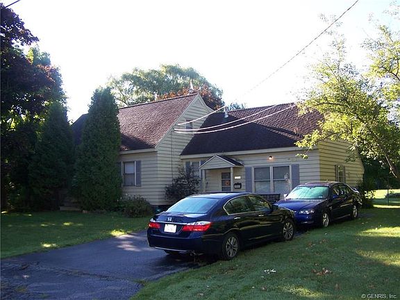 2nd image of 11984 Butler St