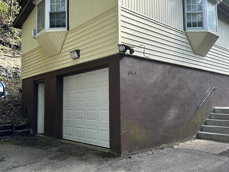 844 S Park Rd SE — Photo 16