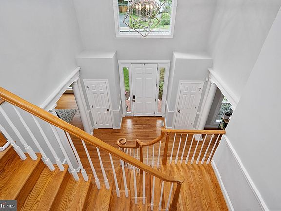 3rd image of 2606 Woodlawn Trl