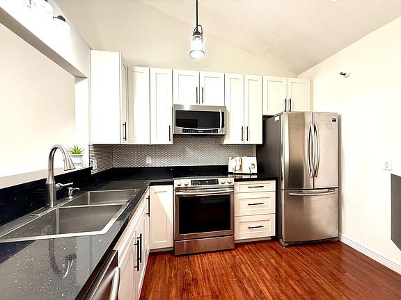 2nd image of 7605 Edinborough Way APT 6314