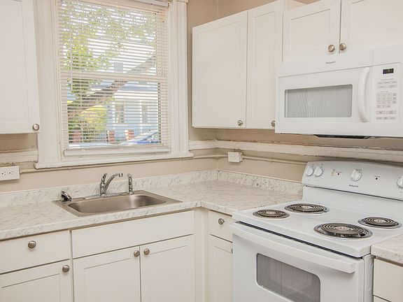 4th image of 22 S Plum St #8820d7bb6