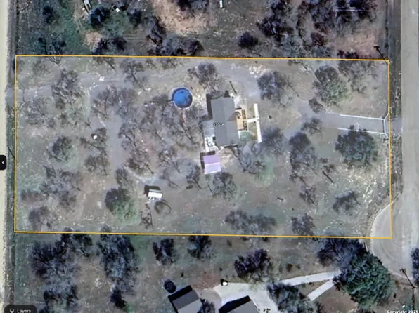 1350 BLUE QUAIL DR, Lytle, TX 78052