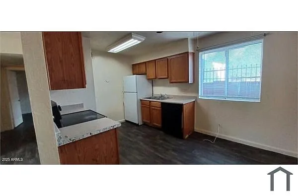 Building Photo - 2537 W Georgia Ave #2