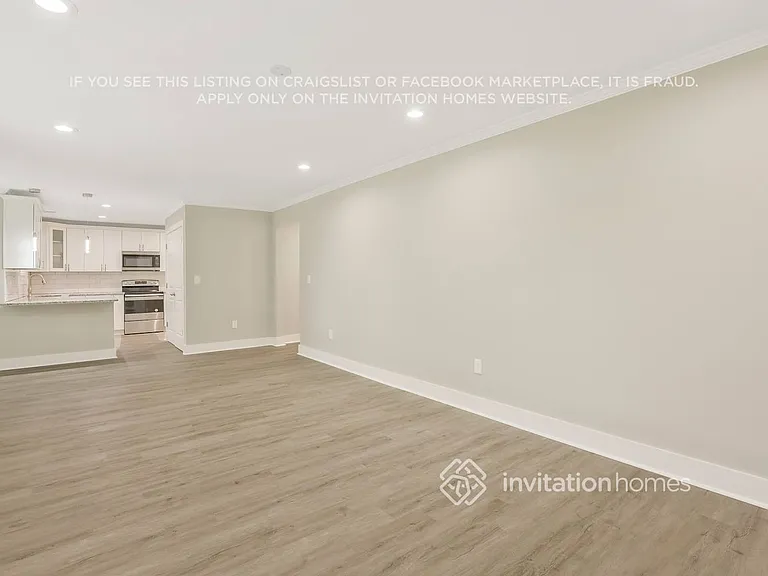 2449 Raven Cir — Photo 3
