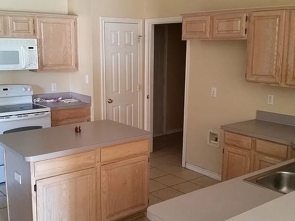 3rd image of 6805 Windward View Dr #1
