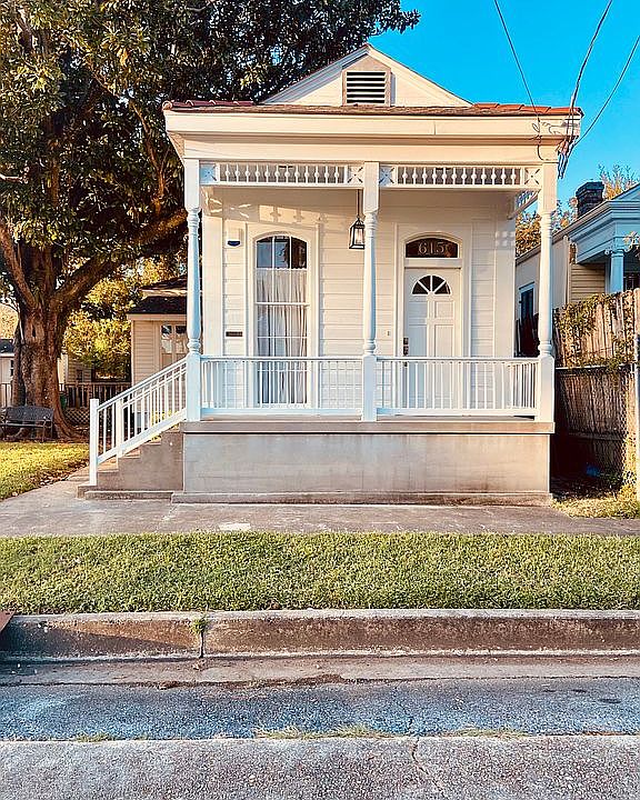 1st image of 615 Perry St