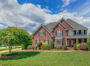 5934 Four Wood Dr, Matthews, NC 28104