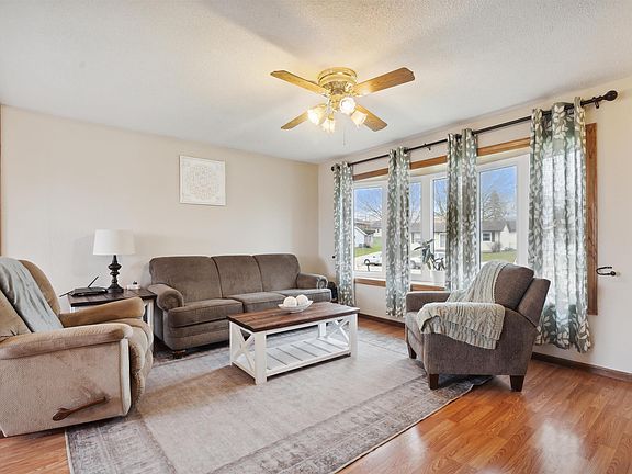 4th image of 103 Elmwood Ct