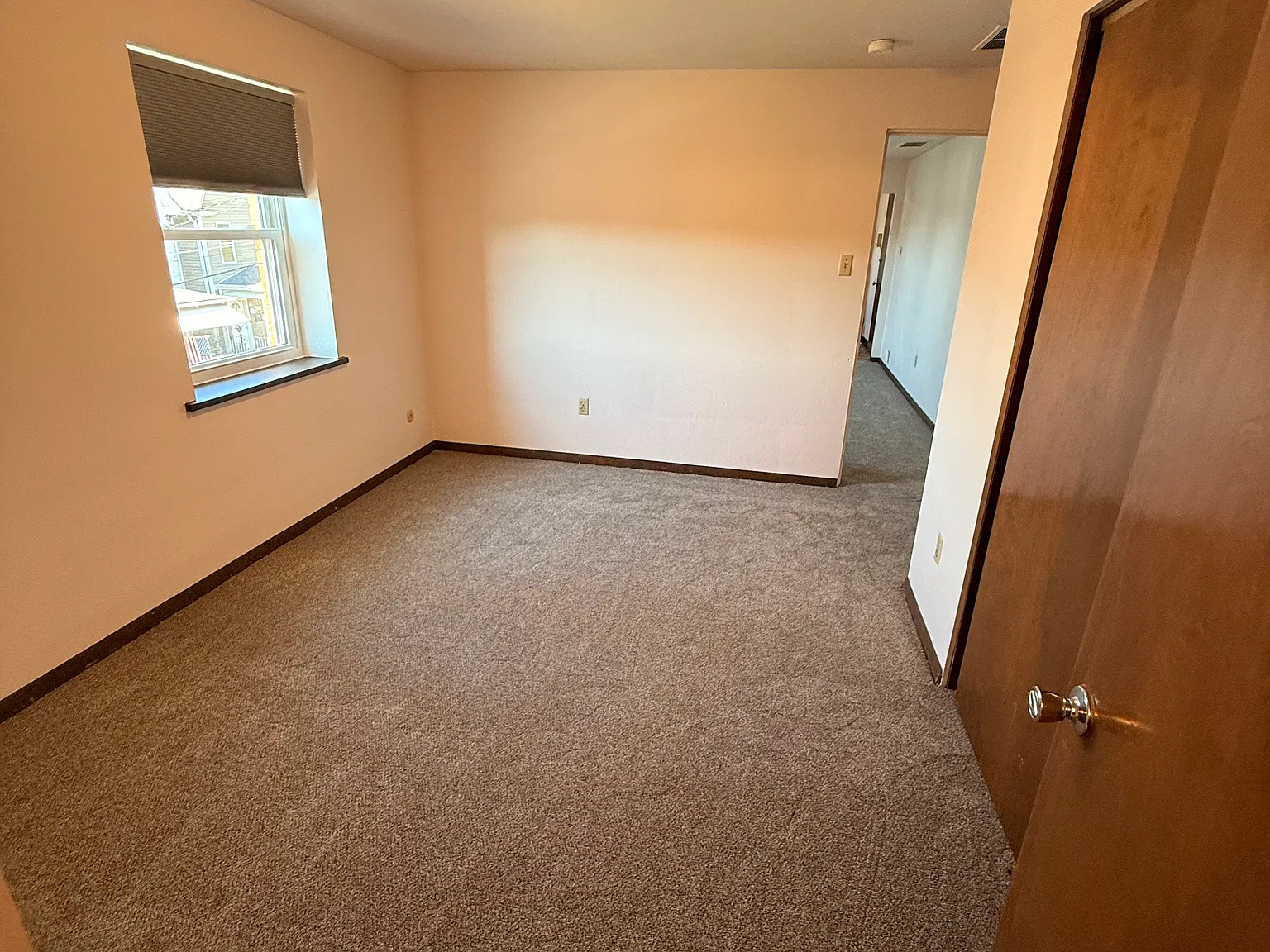 1 bed, $950 — Photo 1