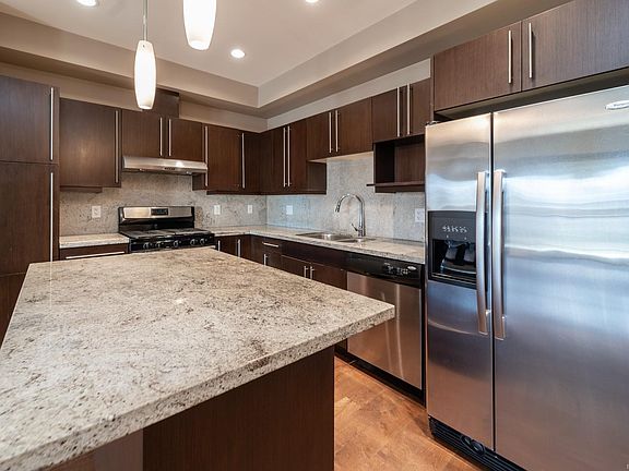 4th image of 6591 Lincroft Rd #204