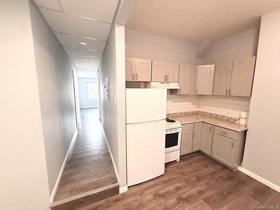 3rd image of 223 Scherer Blvd APT 3