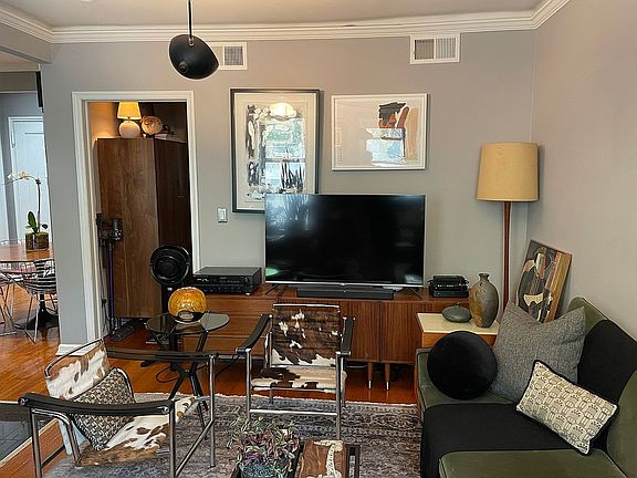 3rd image of 300 W 53rd St APT 2G