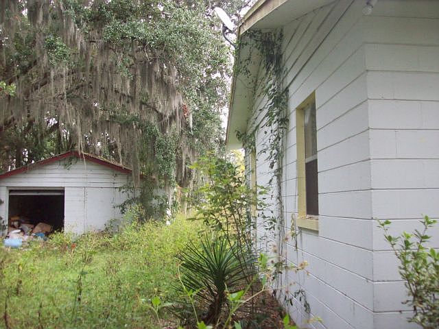 2nd image of 1616 Starratt Rd