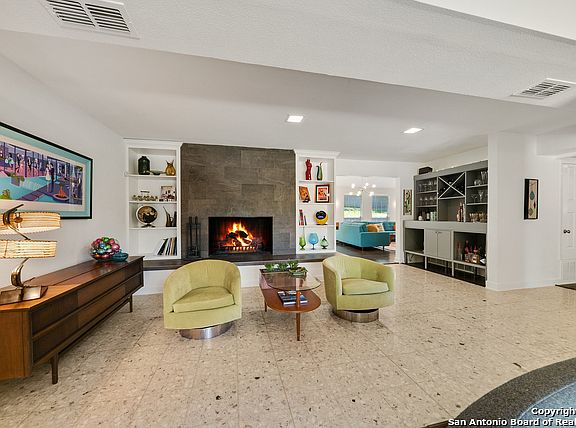 4th image of 3202 Albin Dr