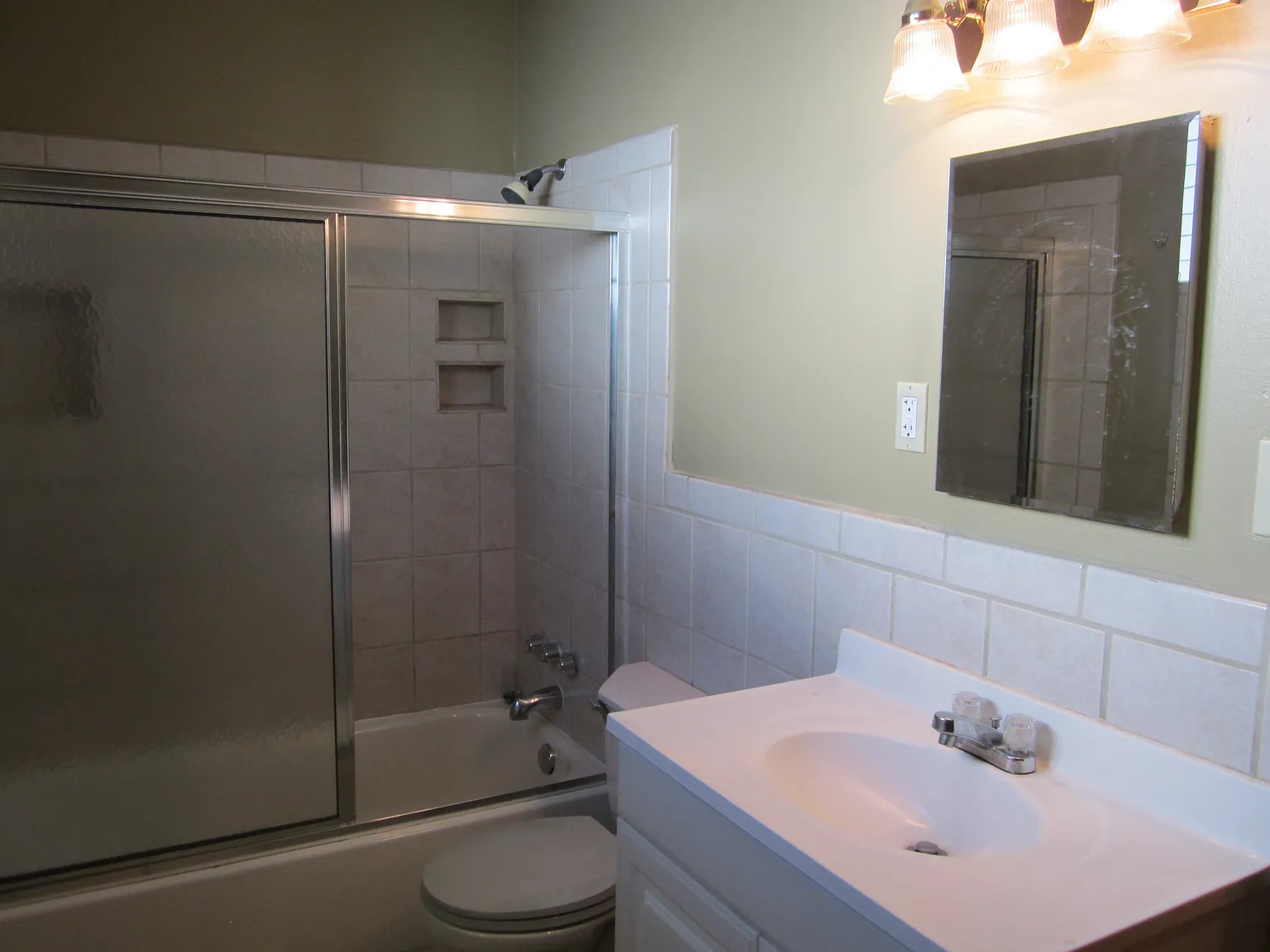 3 bed, 1450 sqft, $1,400 — Photo 4