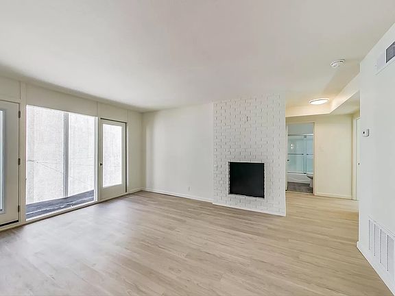 3rd image of 875 Broadway APT 6