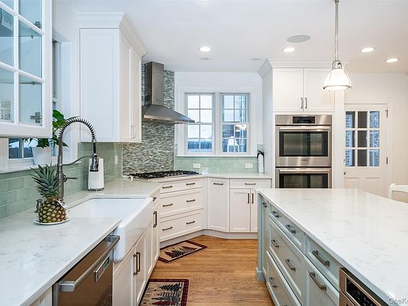 4th image of 18 Bailey Place