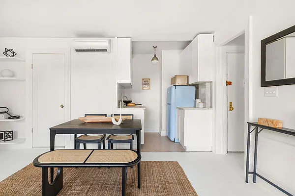 Sold by Compass | media 7