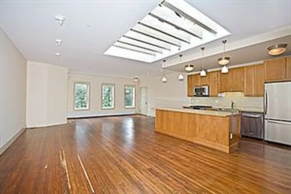 Rented by Douglas Elliman | media 23