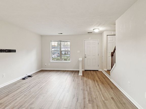 5th image of 4206 Drake Ct