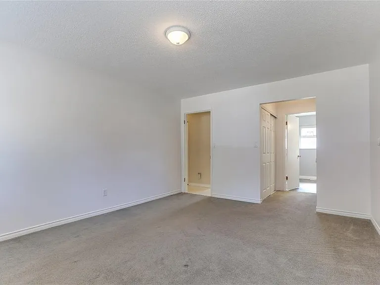 5334 Camaro Dr — Photo 18