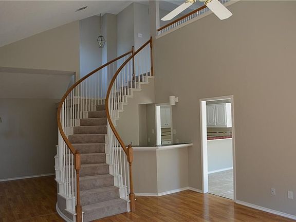 5th image of 2976 Crystal Springs Ln