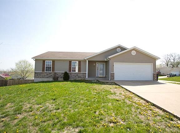 2nd image of 40 S Camelot Dr