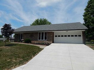 2045 Manhattan Blvd, Springfield, OH 45504