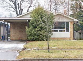 11 Garrick Rd, Toronto, ON M1M 1S6