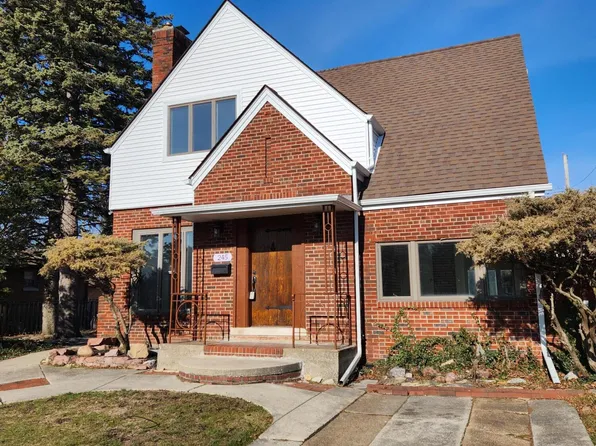245 Fairbanks Pl, Munster, IN 46321