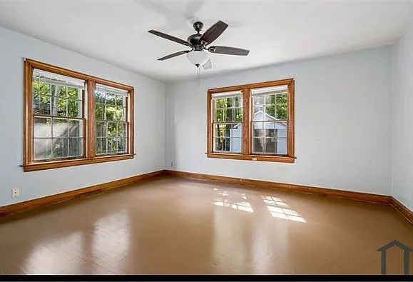 3 bed, 2139 sqft, $1,600 — Photo 2