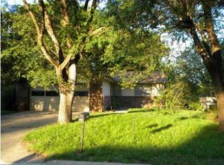 1040 N Saint Paul St, Wichita, KS 67203